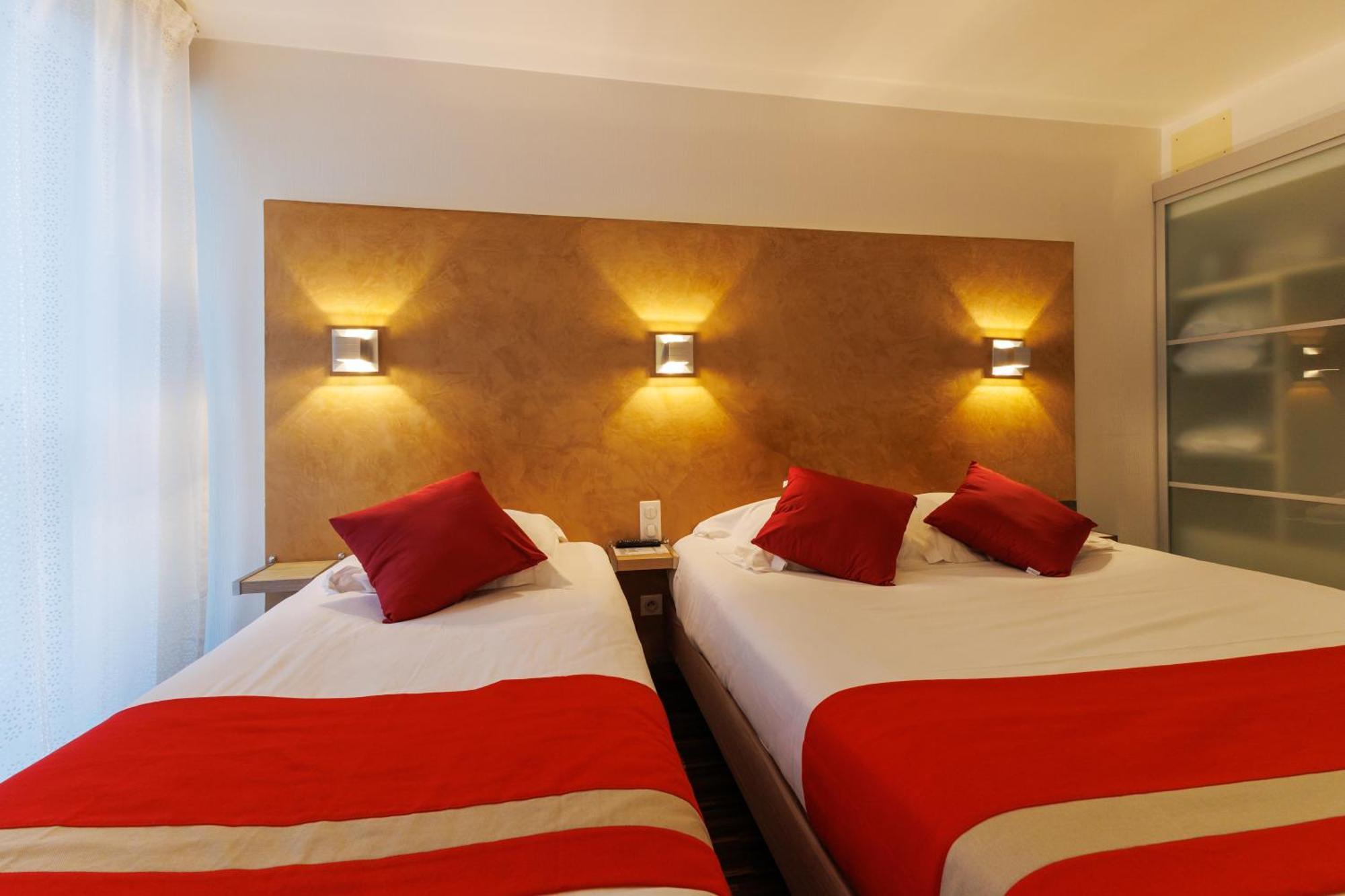 Logis Hotel Le Rochelois La Rochelle  Buitenkant foto