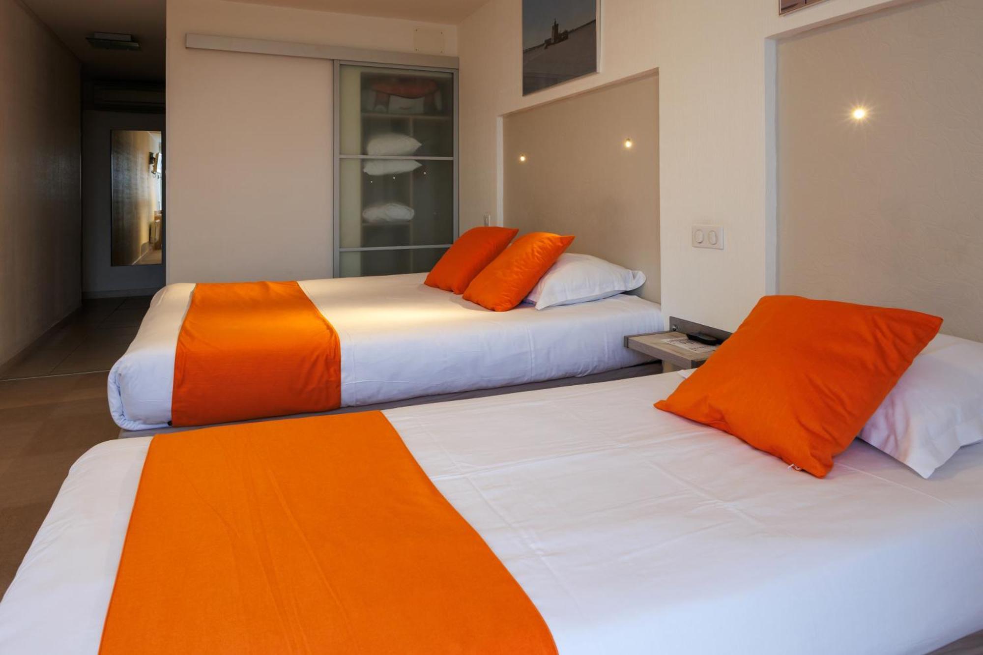 Logis Hotel Le Rochelois La Rochelle  Buitenkant foto
